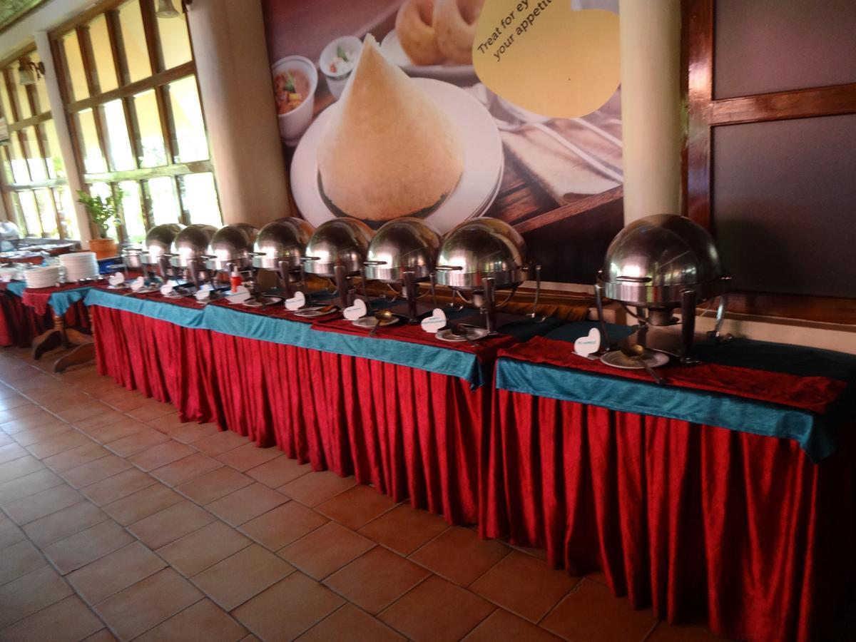Club Mahindra Kumarakom Exterior photo